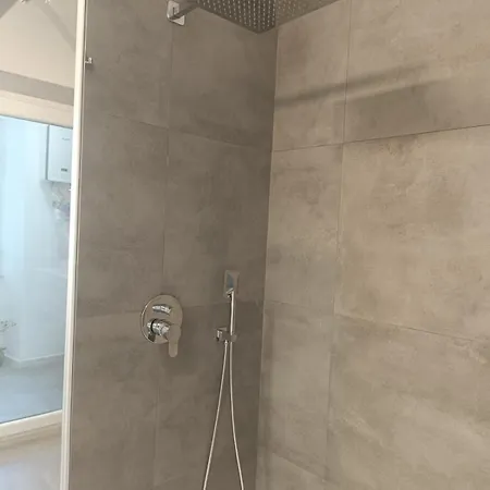Bianca - Metro A - Furio Camillo Apartment