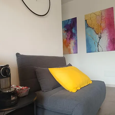 Apartment Bianca - Metro A - Furio Camillo