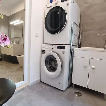 Apartment Bianca - Metro A - Furio Camillo Rome